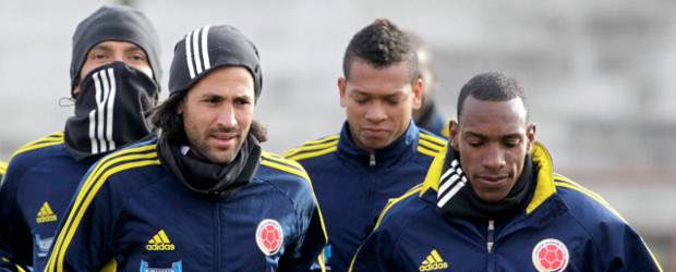 "Puede ser que en algunos momentos no vayamos con la misma intensidad": Perea | Archivo | Amaranto, der., es consciente que al Atlético le falta actitud para conseguir mejores resultados.