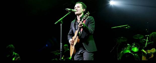 Fonseca, imparable con fusiones tropicales | Archivo | Canciones como Te mando flores, Arroyito, Paraíso, Estar lejos, Hace tiempoy Enrédame han estado en los primeros lugares de las listas de popularidad en Colombia y en América Latina.