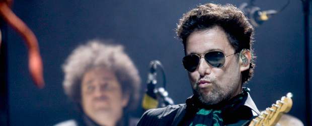 Elevado por derecho propio a los altares del rock argentino, Andrés Calamaro celebra este lunes su quincuagésimo aniversario | Calamaro es uno de los principales representantes del rock en Español en el mundo.