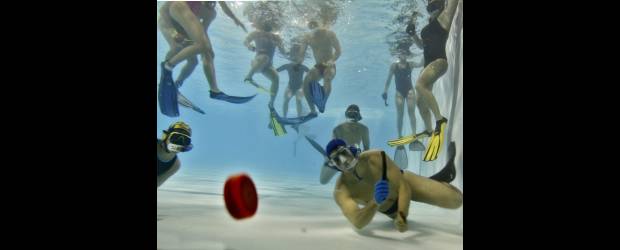 El hockey subacuático no ahoga sus sueños | David Sánchez | Las dos selecciones Colombia (masculino y femenino) ya han participado de varios mundiales. Aspiran que en Portugal estén disputando el podio.