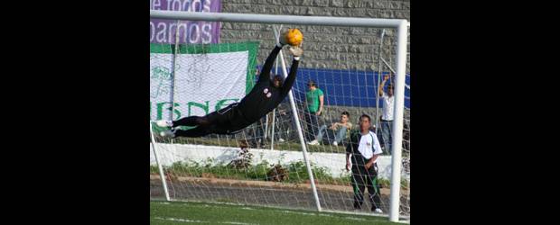 Guarne goza con la fiesta futbolera | Cortesía Manuel Quintero | En la grama sintética de Guarne los equipos de provincia demuestran calidad.