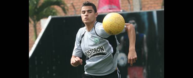 En Argentina, la Academia espera a Moreno | Hernán Vanegas | El mismo Giovanni Moreno indicó ayer su cercanía al Racing de Argentina. También dijo que "estoy a la espera de la confirmación para viajar al sur".