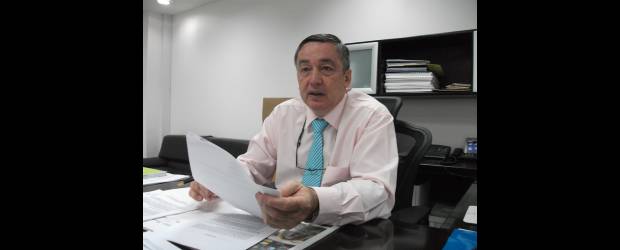 Un tramo de Ruta del Sol, a Impregilo | Colprensa | Julio César Arango Garcés, director del Instituto Nacional de Concesiones.