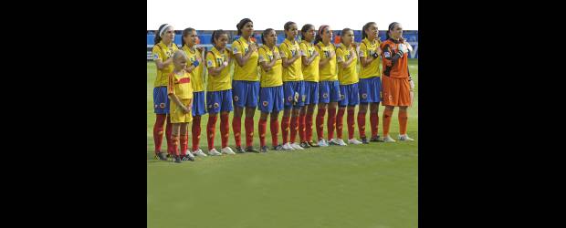 Colombia siente fervor patrio | Cortesía Ok 2011/fotoagentur Kunz. Alemania | Natalia Gaitán, Natalia Ariza, Liana Salazar, Katerin Castro, Carolina Arias, Lady Andrade, Yulieth Domínguez, Ana María Montoya, Tatiana Ariza, Yorely Rincón y Paula Forero, 11 de las 21 guerreras de Colombia en el Mundial sub20.