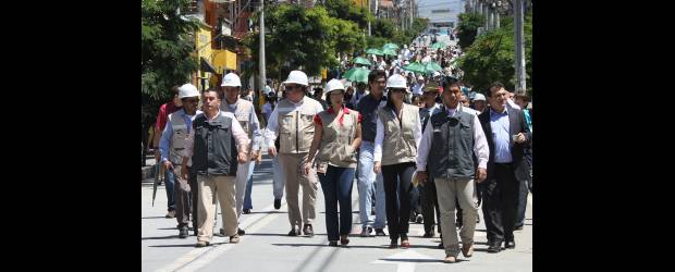 CTU pone peros a certeza sobre metroplús en marzo | Donaldo Zuluaga | El Alcalde, directivos del metro, de metroplús y de la CTU, recorrieron en la soleada mañana de ayer un sector de la 45 donde la infraestructura para el sistema de mediana capacidad está muy adelantada.