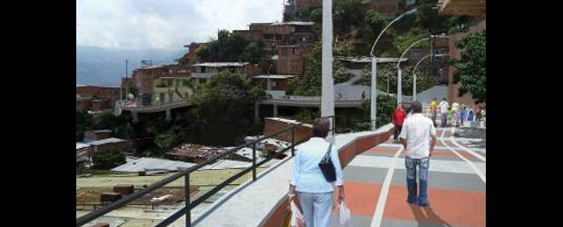 Arrancan cuatro obras de los PUI para tres comunas | Cortesía | El viaducto busca mejorar la movilidad peatonal del sector Independencias, con un espacio amplio digno de la transformación en la comuna 13.