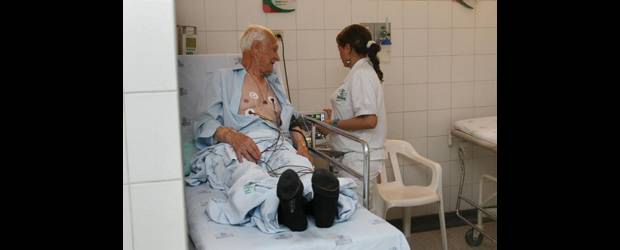 Régimen subsidiado en salud está enfermo | Juan Antonio Sánchez | La crisis del régimen subsidiado no es solo financiera, requiere soluciones de fondo. A juicio de expertos, las EPS han olvidado su razón de ser, que es la promoción y la prevención de la salud, por lo que están dedicadas a la atención de enfermos que llegan muy complicados por los accesos tardíos.