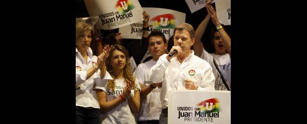 Santos se le metió a la gente | Archivo | Solo después del 26 de febrero los candidatos pudieron concretar sus propuestas de campaña.