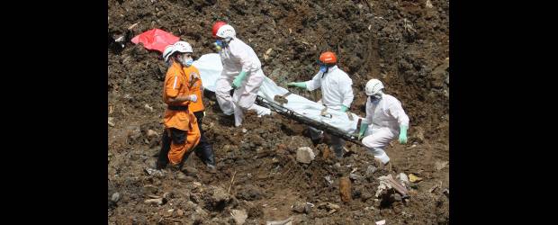 Se buscará hasta el último de los cuerpos | Hernán Vanegas | Las labores de rescate en la zona han permitido la recuperación de 81 de las 88 personas que, se cree, perdieron la vida en la tragedia de Calle Vieja.