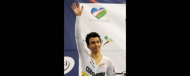 Dolor y alegría de Juanes en la pista | Colprensa, Cali | Juan Esteban Arango hizo una gran presentación en la Copa Mundo de Cali, luego de correr seis pruebas, el paisa disputó hasta última hora la medalla de oro con el campeón mundial Edward Clancy de Gran Bretaña.