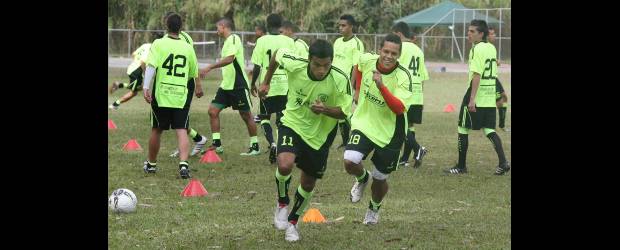 Rionegro, a defender la casa | Juan Antonio Sánchez | Este sábado Rionegro tendrá el segundo partido de local por el Torneo Postobón 2011. Para verlo ante Barranquilla hay que pagar 10.000 o 7.000 pesos.