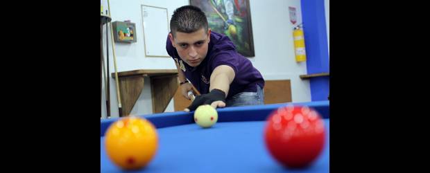 Billar dio campeón panamericano | Manuel Saldarriaga | Alejandro Piza ya tiene varios títulos en dos años: campeón departamental de mayores, campeón nacional juvenil y ahora campeón panamericano.