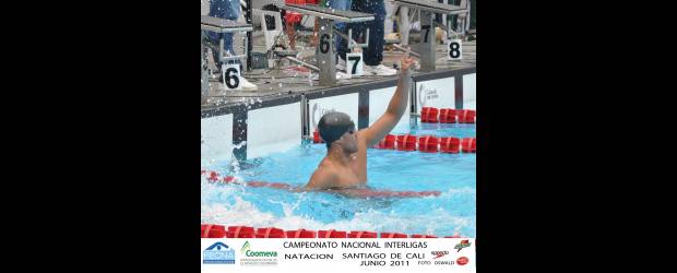 Se volteó la arepa acuática | Cortesía Federación Colombiana De Natación, Cali | El antioqueño Daniel Cuéllar fue una de las figuras de la delegación paisa. Además integró el cuadro de 4x50 que superó el récord nacional absoluto.