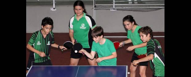 La mesa rectangular cautiva a los niños de la raqueta | Manuel Saldarriaga | David Agudelo, Laura Cartagena, Tomás Ramírez, Daniela Mejía y Santiago González hacen parte de los talentos que tiene el tenis de mesa. Las damas ya cuentan con un título preinfantil.