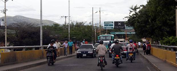 Venezuela refuerza seguridad de fronteras | Colprensa | Pese a la tensión entre los dos países, hubo normalidad en la frontera.