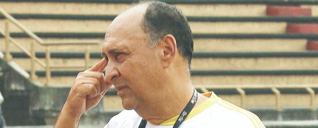 Gómez se viste otra vez de dorado | Archivo | Después de cuatro años, Álvaro Gómez dirigirá en la Primera A.
