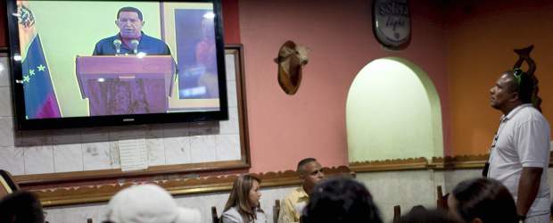 Hugo Chávez reconoce que fue operado de tumor cancerígeno |