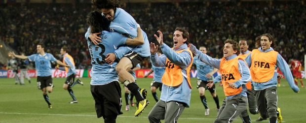 Se impuso la garra charrúa | Reuters | La celebración de los charrúas tras la anotación de Sebastián Abreu.