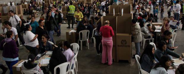 Candidatos lucharon a la deriva | Hernán Vanegas | Buena parte de los partidos políticos con presencia en Antioquia sintió que la dirigencia nacional en Bogotá no brindó el acompañamiento necesario a sus campañas. Los casos más notables de este "abandono" fueron los de los partidos Conservador, Liberal y Cambio Radical.