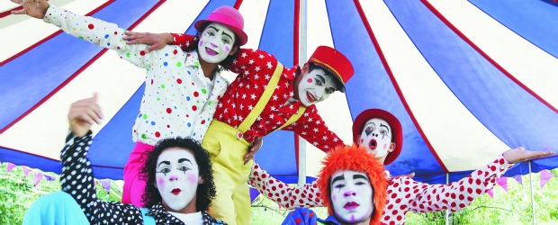 La magia aún está en el circo | Róbinson Sáenz | El Circo Medellín es un proyecto social, que busca darles espacio a jóvenes de bajos recursos. Tienen funciones en la carpa, que se ubica en el cerro Nutibara. Hoy, a las 4:00 p.m. Info: 265 23 69 y 235 69 36. Para toda la familia.