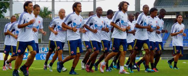 Colombia: cambia el chip o sufre | Colprensa, Pereira | Después del partido del miércoles por la noche frente a México, el seleccionado nacional realizó la práctica de recuperación en Pereira, antes de viajar a Medellín. El combinado patrio ya está en la ciudad para jugar mañana ante Senegal.