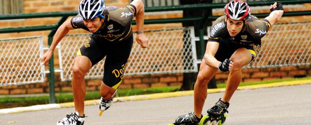 Examen al patinaje paisa en mundiales | Archivo | Pedro Causil, primero en la imagen, hace parte de los últimos representantes de Antioquia con gloria en los mundiales de patinaje. Sus medallas de oro como juvenil y las cinco preseas en 2009, lo convierten en el mejor varón de los últimos años en Antioquia. En damas, sacan la cara Jénnifer Caicedo y Carolina Upegui.