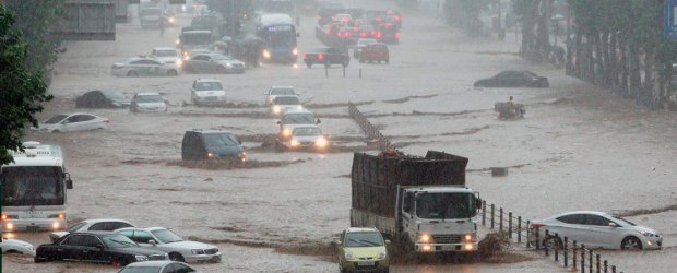 25 personas muertas y seis desaparecidas por lluvias en Corea del Sur | Reuters | Seúl sufrió fuertes inundaciones en las principales avenidas.