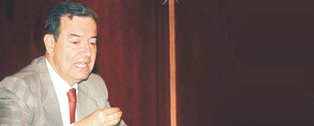 Bancoomeva llenará un vacío en el sector | Julio Cesar Herrera | El presidente del Bancoomeva, José Miguel Terreros Ospina, dice que quieren ser un banco que beneficie a las personas comunes y corrientes.