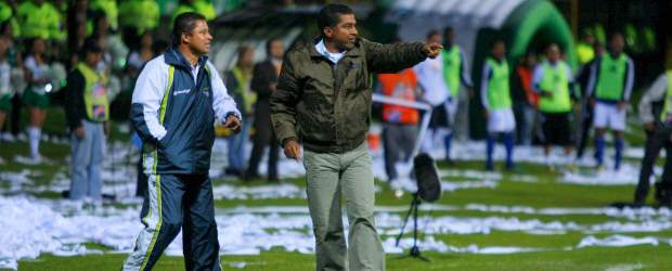 Alexis: "me toca a mí" | Archivo | Alexis García Vega es desde el 2006 el técnico de Equidad. Fue el encargado de subir a la máxima categoría al elenco capitalino y, con esta, será la tercera final que dispute en la A, que hoy es la Liga Postobón. Un campañón de García.