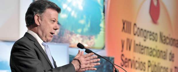 Aseguran subsidios a servicios públicos | Colprensa | El presidente Juan Manuel Santos insistió en que en esta semana se giraron 190.000 millones de pesos de subsidios de energía y gas para los estratos bajos, correspondientes al primer trimestre de este año.