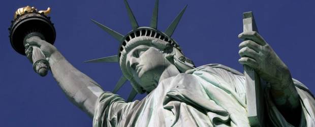Para mejorar su seguridad, Estatua de la Libertad estará cerrada 12 meses | Archivo | La estatua se mantuvo cerrada después de los ataques del 11 de septiembre del 2001. Reabrió sus puertas en el 2004 pero el mirador de la corona permaneció cerrado hasta el año pasado.