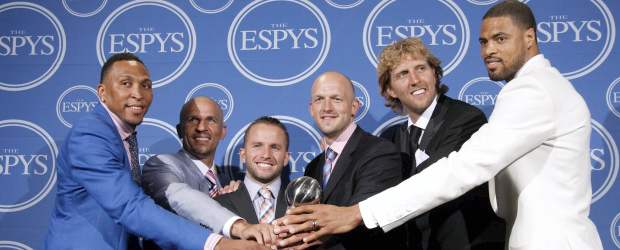 Nowitzki, Nadal y Williams entre los galardonados por ESPN | Reuters | Los Mavericks, actuales campeones de la NBA, recibieron el premio de mejor equipo.