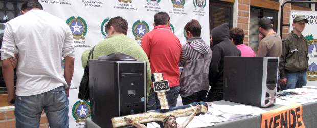 Condenan a clan familiar que estafaba | Archivo | En una de las viviendas allanadas durante las capturas se encontró un Cristo que había sido hurtado de la casa de una religiosa, asesinada en 2008.