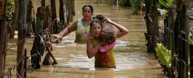 Lluvias han inundado más de 1,3 millones de hectáreas | Colombia vive el más fuerte invierno de los últimos 40 años.