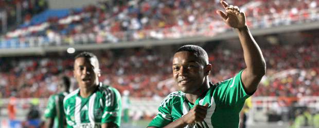 En el Pascual, Avilés y Memín hicieron diabluras | El País-Cali | Dorlan Pabón fue una de las figuras desequilibrantes este sábado en el clásico jugado en el Pascual Guerrero ante el América. Memín fue vital en las salidas por su franja y cuando se corrió por el centro. Anotó dos de los cuatro goles.