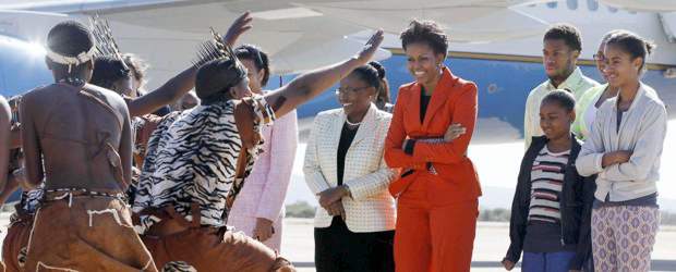 Michelle Obama bailó en un programa de televisión | Archivos | La primera dama dijo a la prensa que ella ve el show de televisión con sus hijas Malia, de 13 años, y Natasha, de 10.
