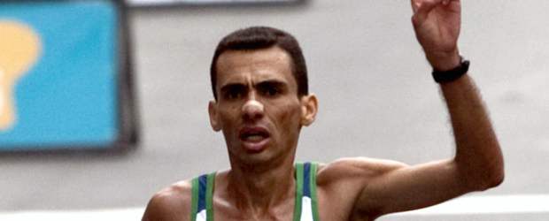 Sofoco impidió el podio | Reuters, Brasil | Marilson Gomes dos Santos, brasileño, fue el vencedor de la San Silvestre en 31 de diciembre pasado. Por tercera vez gana esta carrera. Varias veces ha competido en pruebas grandes de Colombia, como la Media Maratón de Medellín.