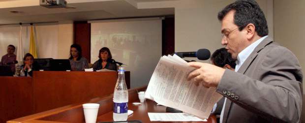 Procuraduría aún no toma una decisión sobre Salazar | Manuel Saldarriaga | En el segundo día de la audiencia, la defensa del alcalde Alonso Salazar intentó la nulidad del proceso, al argumentar que la competencia de la procuradora se debía delimitar a investigar las denuncias del mandatario publicadas en este diario. Sin embargo, el Ministerio Público denegó esa posibilidad.