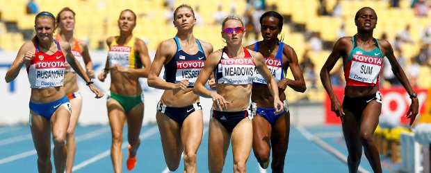 Rosibel García a semifinales en los 800 metros | Reuters | Rosibel García, segunda de derecha a izquierda, clasificó a las semifinales en la prueba de los 800 metros.