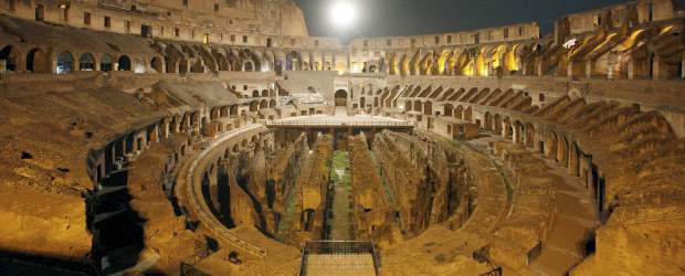 El coliseo romano se renueva | Efe | El 7 de julio de 2007 fue elegido por los internautas como una de las Nuevas Siete Maravillas del Mundo Moderno. Su nombre original es Anfiteatro Flavio, aunque se conoce como Coliseo por un Coloso de 30 metros de altura, dedicado a Nerón, que se encontraba en la zona.