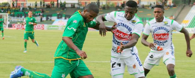 Quindío doblegó a los opitas en Armenia | Colprensa | Con la experiencia del veterano, Hamilton Ricard, el equipo del “Pecoso” Castro tiene otro técnico en la cancha. El Quindío es un buen complemento de juventud y veteranía.