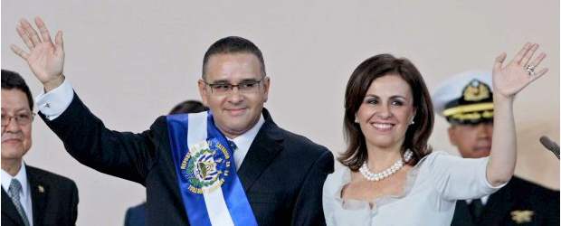 El Salvador todavía tiene pendiente acabar con impunidad | Archivo | Veinte años después, el Fmln ocupa el poder con el presidente Mauricio Funes tras ganar las elecciones de 2009.