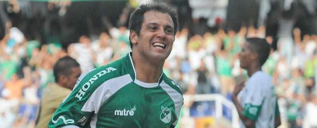 Cali sale del atolladero | Colprensa | El delantero uruguayo Gustavo Biscayzacú marcó el gol con el que Cali derrotó a Quindío en el estadio Pascual Guerrero.