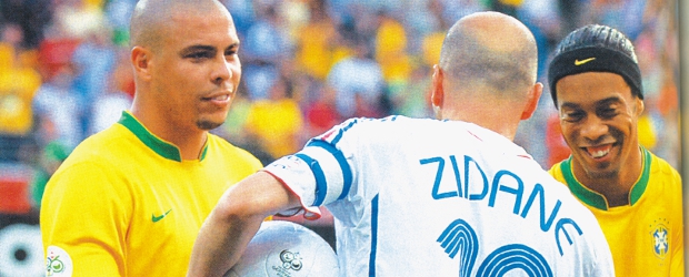 Los rivales también son amigos | Archivo | En la cancha se definen como rivales, pero fuera de ella Ronaldo, Ronaldinho y Zinedine Zidane siempre han sido amigos y caballeros que se respetan.