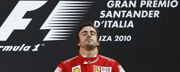 Alonso ganó GP de Italia | AP | Alonso, en el éxtasis del triunfo.