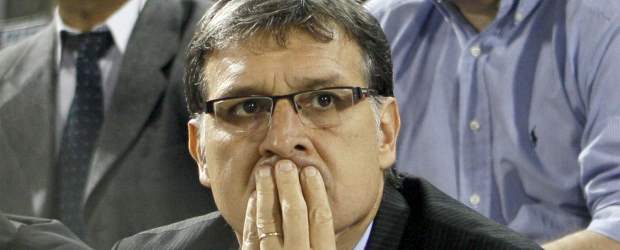 Martino tendría seis asistentes | Archivo | Si el argentino Gerardo Tata Martino firma su contrato hoy o mañana, empezaría a trabajar con la Selección de Colombia a partir del 10 de enero de 2012.