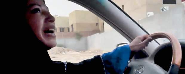 Mujeres saudíes desafían la prohibición de conducir | AP | A modo de protesta por la imposibilidad de conducir solas, varias mujeres protestaron en Arabia Saudí para adquirir este derecho.