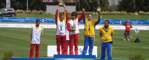 Yesenia le entregó el segundo bronce a Colombia | Cortesía Coldeportes | Yesenia, chaqueta amarilla, en el podio de la competencia.