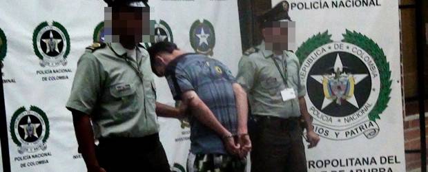 Alias "el Rolo" fue capturado en La Sierra | Cortesía Policía Metropolitana del Valle de Aburrá | Alias "el Rolo" tiene condenas por 37 y 50 años de prisión por homicidio y lesiones personales.