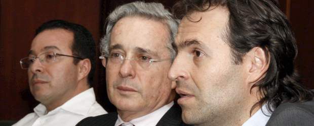 Uribe y sus candidatos van hasta el fin | Archivo | De izquierda a derecha: Carlos Mario Estrada, candidato a la Gobernación, expresidente Álvaro Uribe Vélez y Federico Gutiérrez, candidato a la Alcaldía.